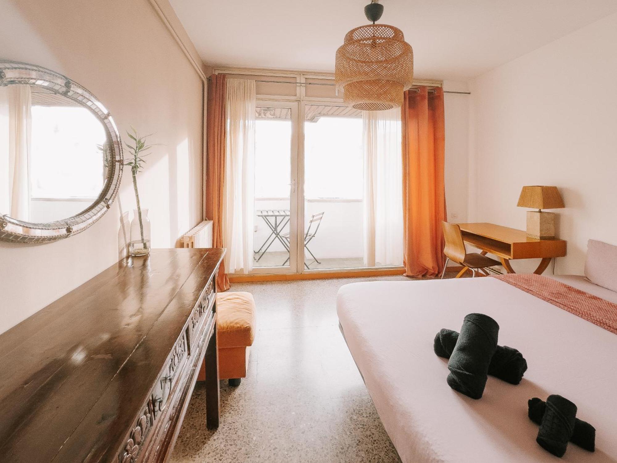 Lovely Rooms In Shared Apartment Gracia Neighborhood Barcelona Exterior foto