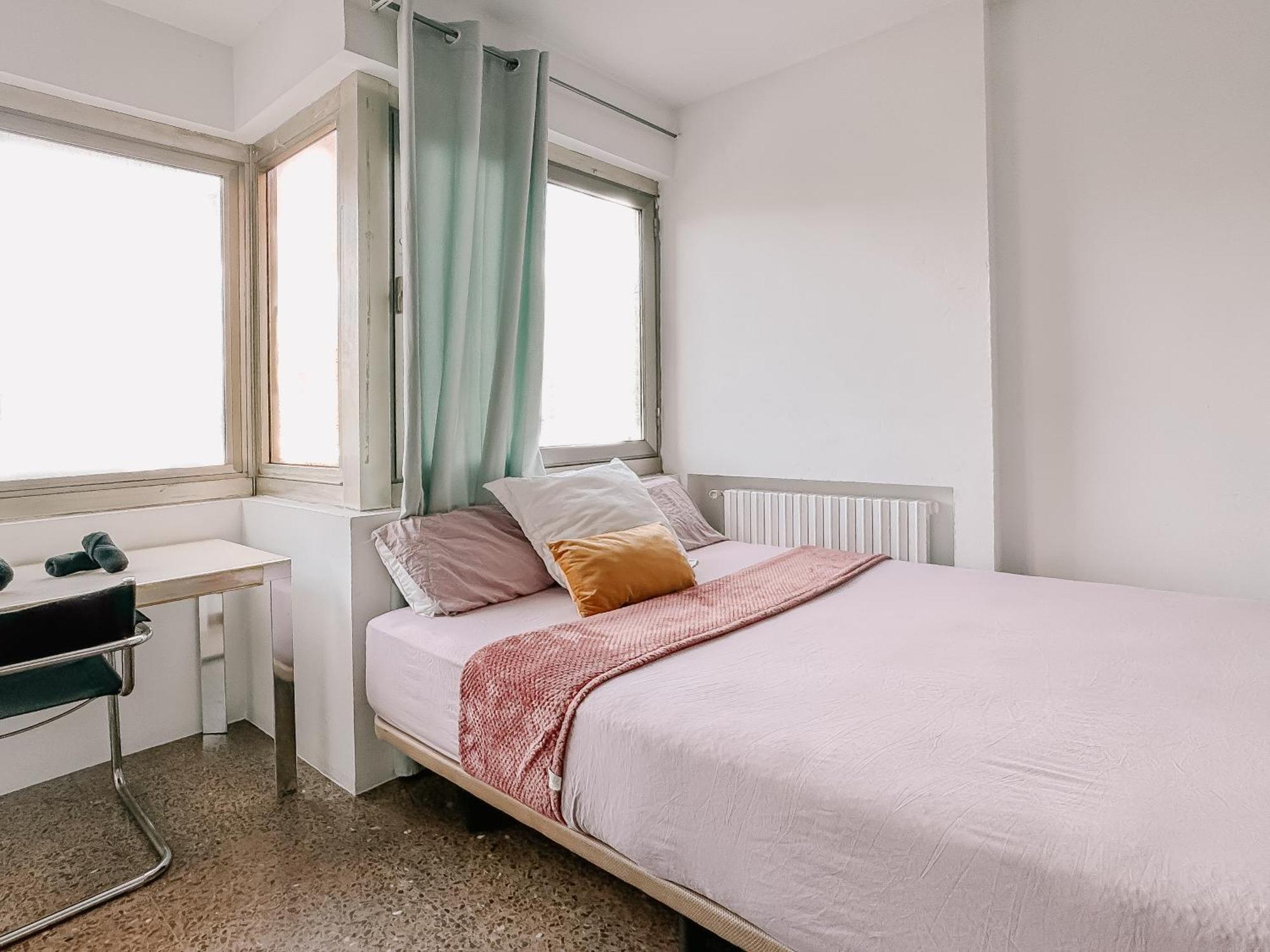 Lovely Rooms In Shared Apartment Gracia Neighborhood Barcelona Exterior foto